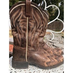 ARIAT BROWN (On Point “Sassy”) SQUARE TOE BOOTS